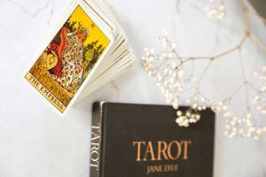 tarologie : 5 erreurs à éviter à la lecture des cartes de tarot